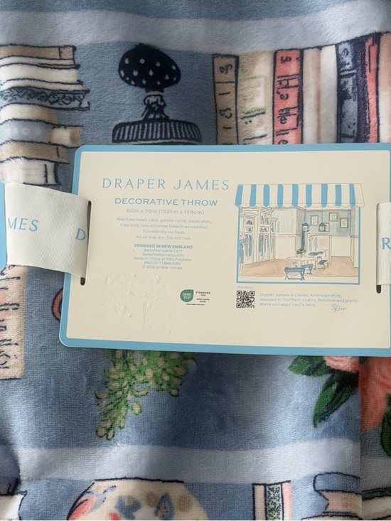 Blanket - Picture 11 of 11